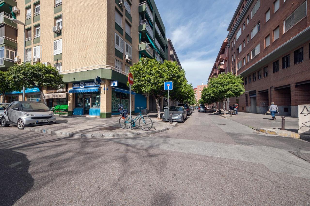 Atanasio Barron Appartamento Siviglia Esterno foto